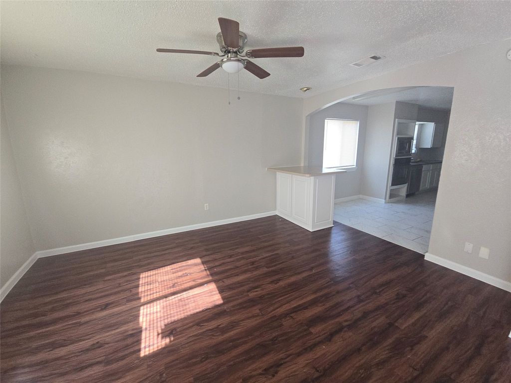 2900 LARAMIE ST, Irving, TX 75062