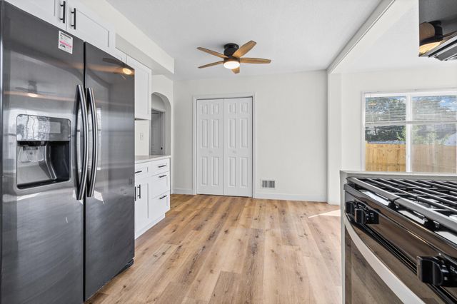 1660 Beech Street, Saint Paul, MN 55106
