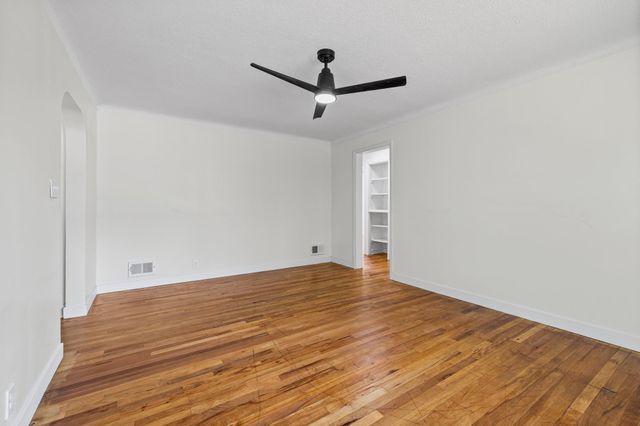 1660 Beech Street, Saint Paul, MN 55106