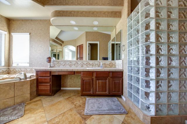 1707 E CAROB Drive, Chandler, AZ 85286