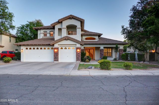 1707 E CAROB Drive, Chandler, AZ 85286