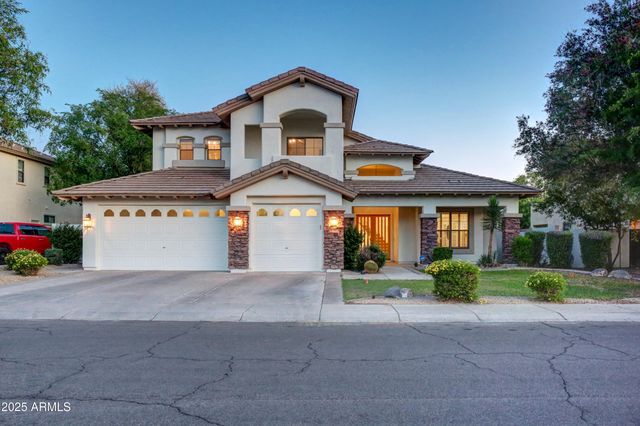 1707 E CAROB Drive, Chandler, AZ 85286