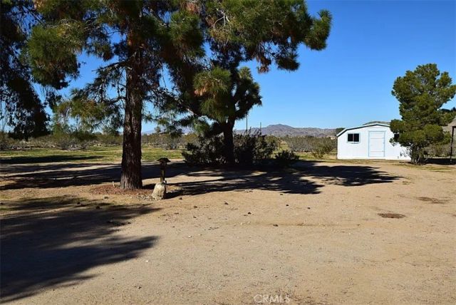 56788 Encantado Road, Landers, CA 92285