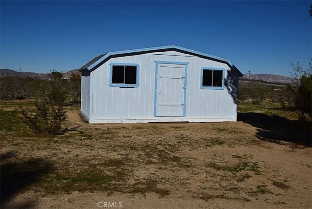 56788 Encantado Road, Landers, CA 92285