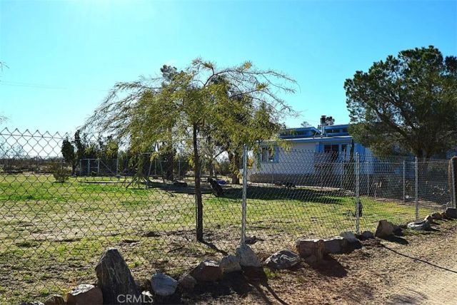 56788 Encantado Road, Landers, CA 92285