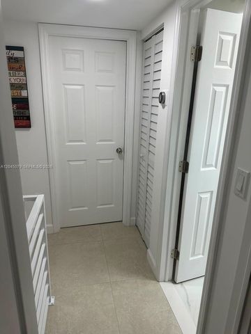 1560 W 46th St 228, Hialeah, FL 33012