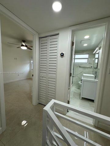 1560 W 46th St 228, Hialeah, FL 33012