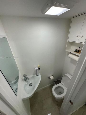1560 W 46th St 228, Hialeah, FL 33012