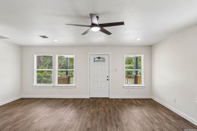 426 IKE ST, San Antonio, TX 78211