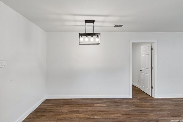 426 IKE ST, San Antonio, TX 78211