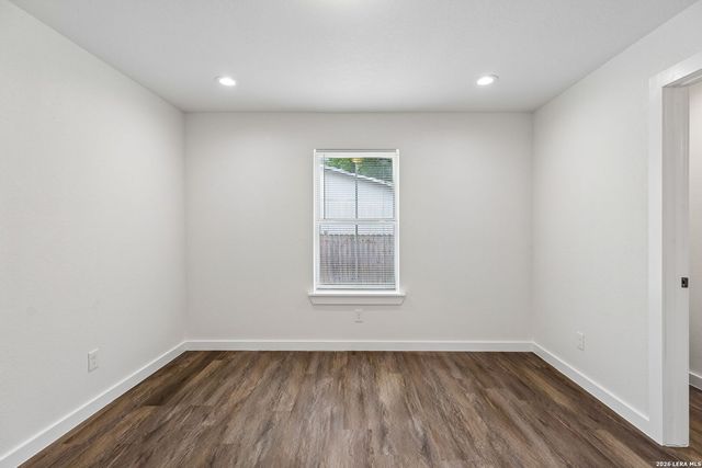 426 IKE ST, San Antonio, TX 78211