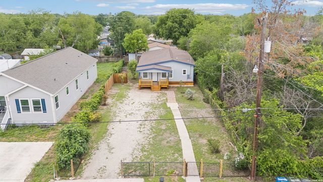 426 IKE ST, San Antonio, TX 78211