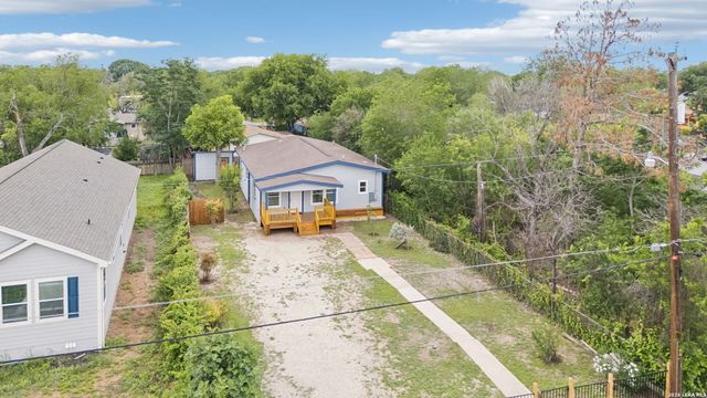 426 IKE ST, San Antonio, TX 78211