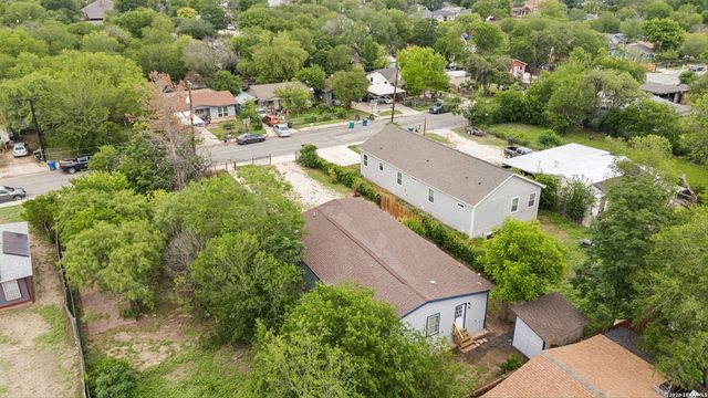 426 IKE ST, San Antonio, TX 78211