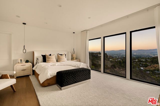 8620 Skyline Drive, Los Angeles, CA 90046