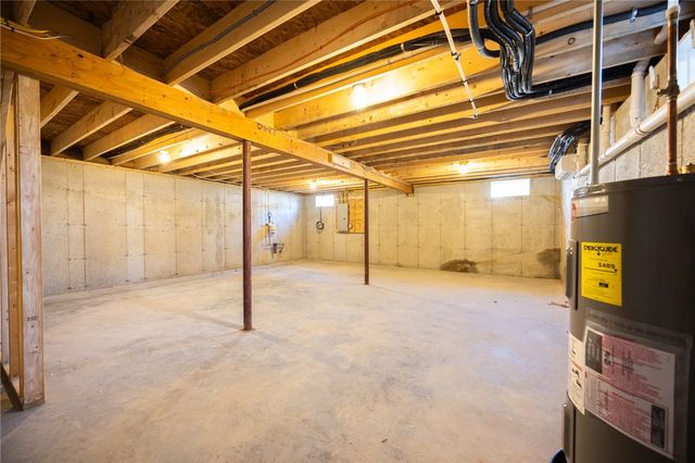 4 Pine Way Boulevard, Coventry, RI 02816