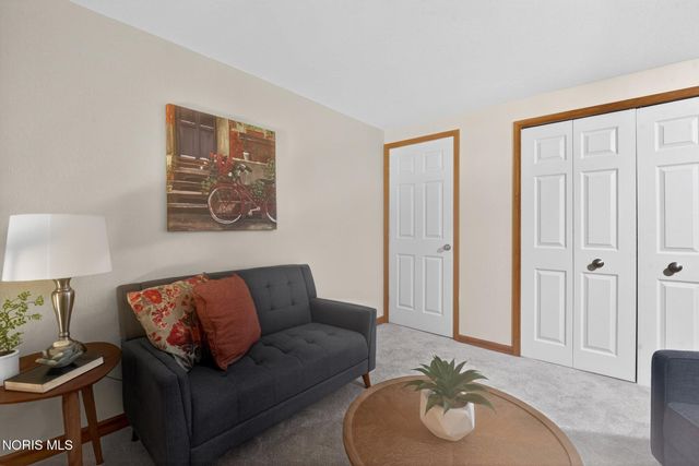 3134 Evergreen Road, Toledo, OH 43606