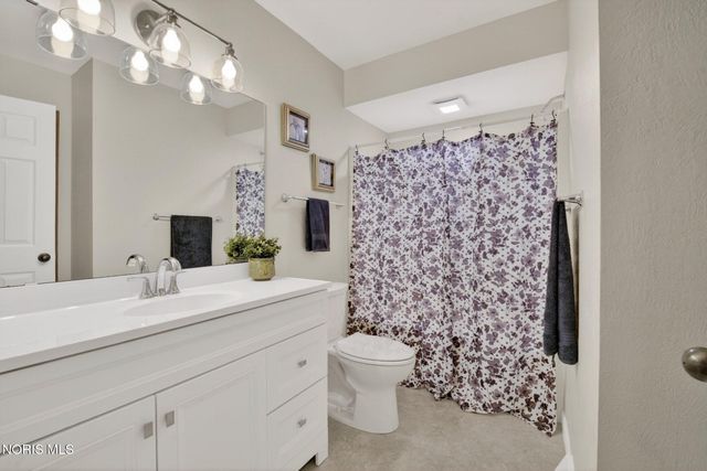 3134 Evergreen Road, Toledo, OH 43606