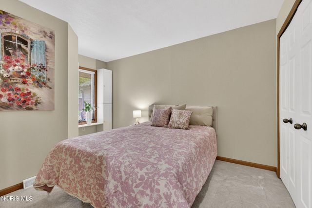 3134 Evergreen Road, Toledo, OH 43606
