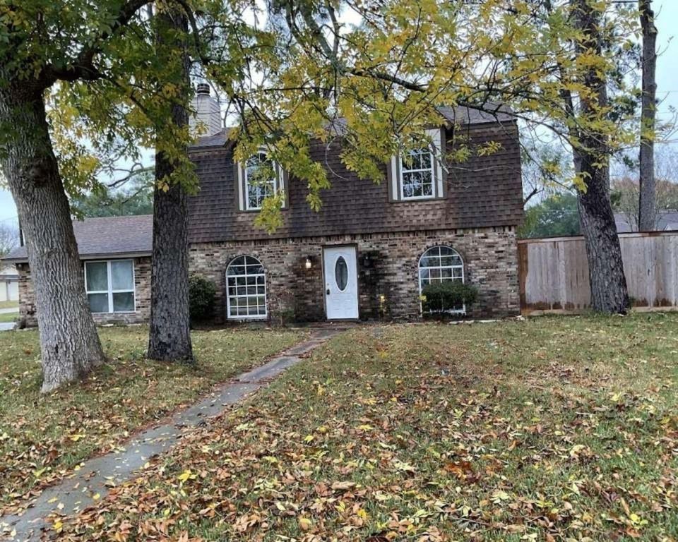 7318 Ironwood Lane, Baytown, TX 77521