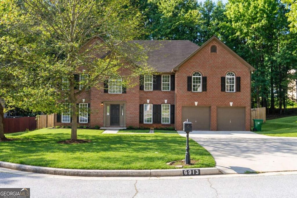 6913 Wynmeadow Drive, Stone Mountain, GA 30087 — photo 2