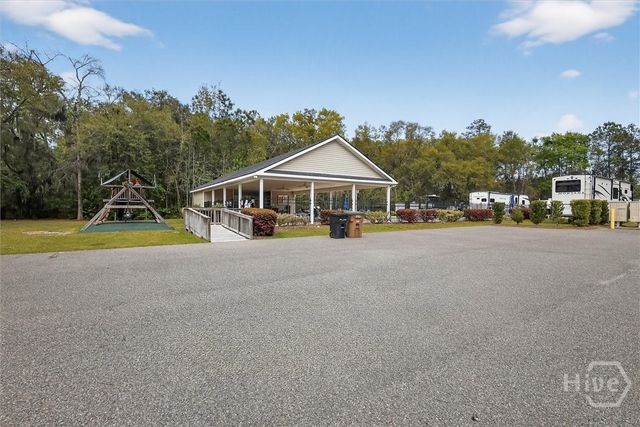 445 Timberland Circle, Richmond Hill, GA 31324