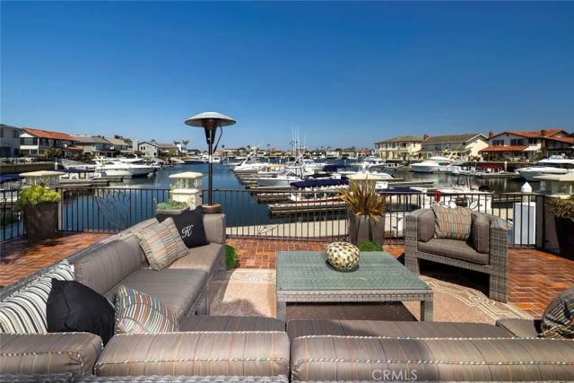 17022 Marinabay Drive, Huntington Beach, CA 92649