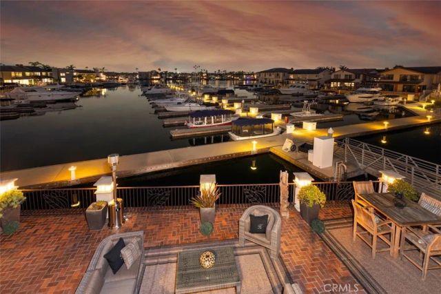 17022 Marinabay Drive, Huntington Beach, CA 92649