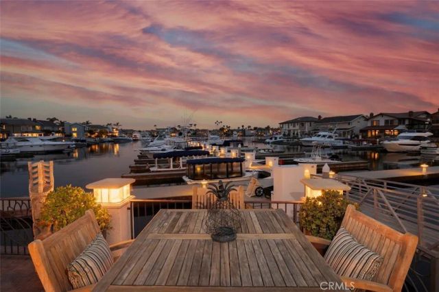 17022 Marinabay Drive, Huntington Beach, CA 92649