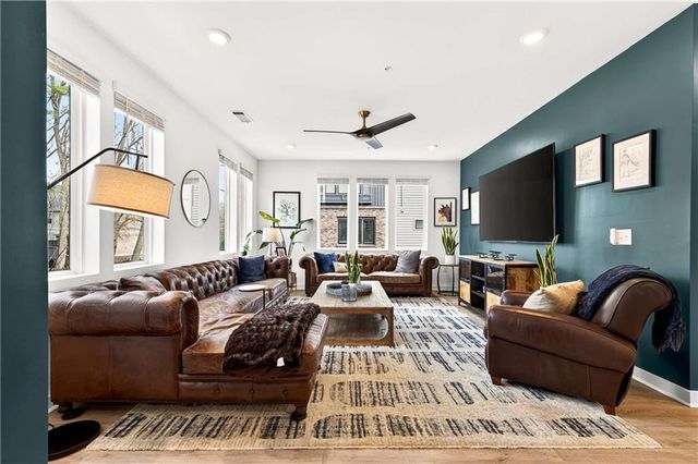 377 Grant SE Circle 1712, Atlanta, GA 30315