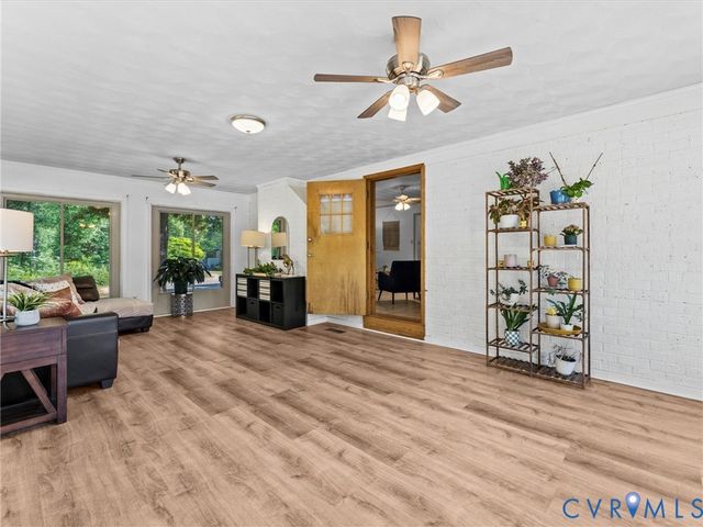 7188 Loralea Dr, Mechanicsville, VA 23111
