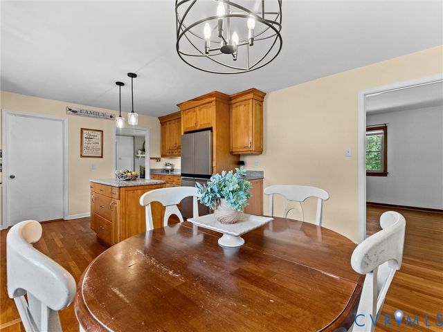 7188 Loralea Dr, Mechanicsville, VA 23111