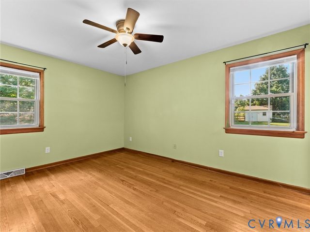 7188 Loralea Dr, Mechanicsville, VA 23111