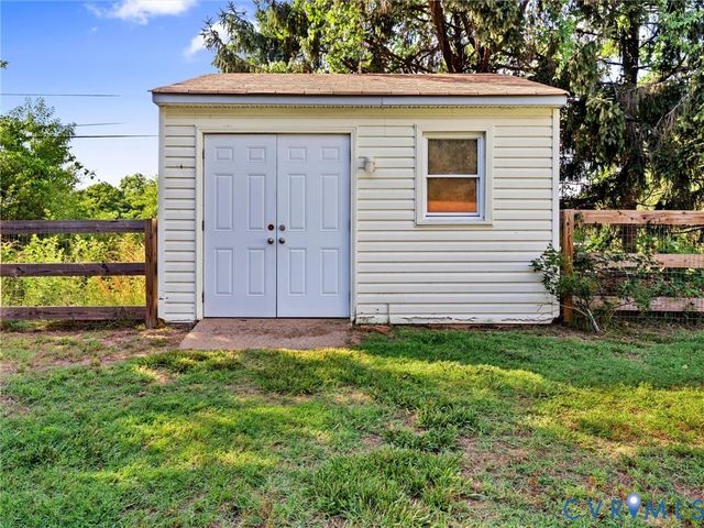 7188 Loralea Dr, Mechanicsville, VA 23111