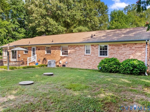 7188 Loralea Dr, Mechanicsville, VA 23111