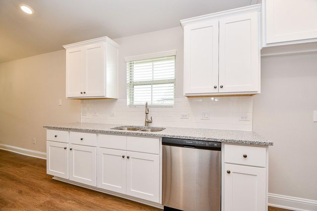 2700 Diamond Reef Lane, Texas City, TX 77568