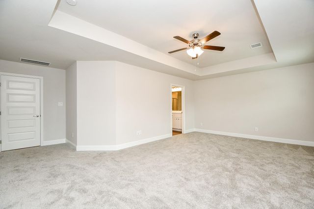 2700 Diamond Reef Lane, Texas City, TX 77568