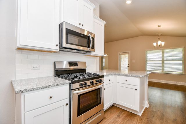 2700 Diamond Reef Lane, Texas City, TX 77568