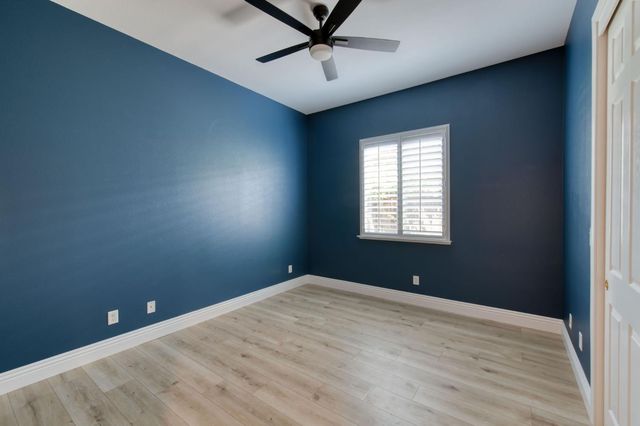 1558 N Oxford Avenue, Clovis, CA 93619
