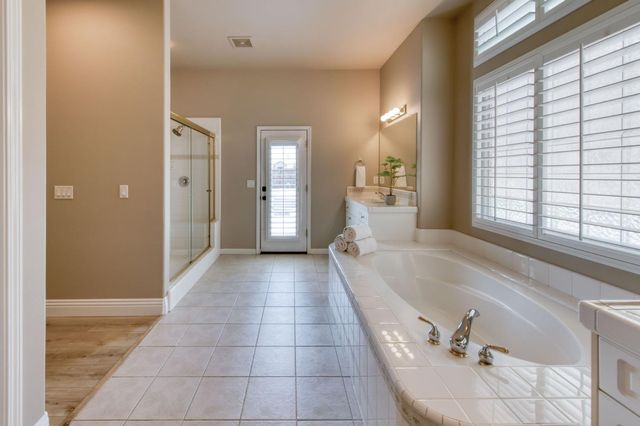 1558 N Oxford Avenue, Clovis, CA 93619