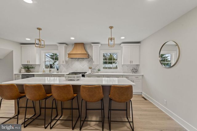 14 MONTCLAIR DR, Delran, NJ 08075