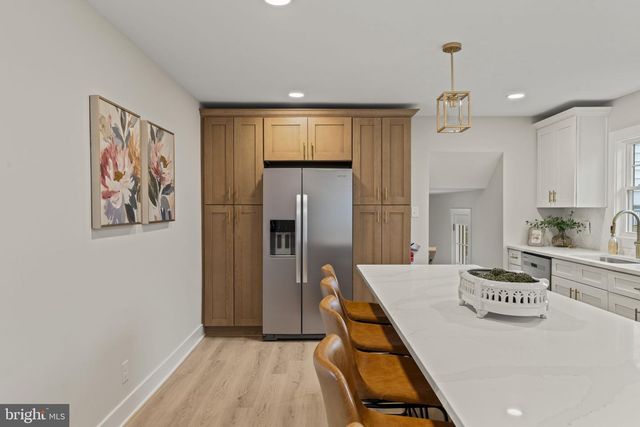 14 MONTCLAIR DR, Delran, NJ 08075