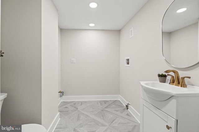 14 MONTCLAIR DR, Delran, NJ 08075