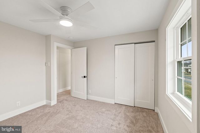 14 MONTCLAIR DR, Delran, NJ 08075