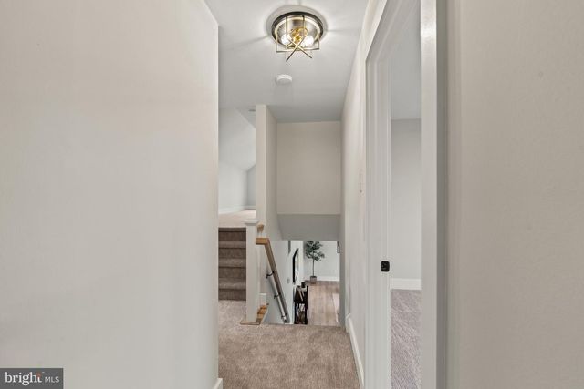 14 MONTCLAIR DR, Delran, NJ 08075