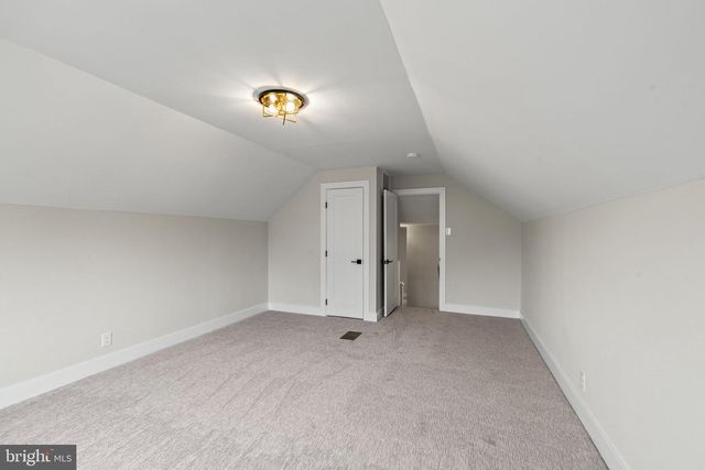 14 MONTCLAIR DR, Delran, NJ 08075