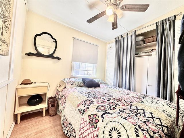 800 32ND AVENUE S 606, St Petersburg, FL 33705
