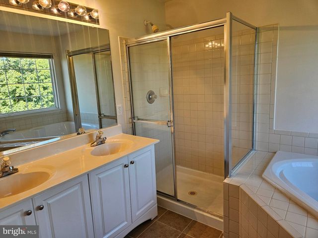 18562 SIERRA SPRINGS SQ, Leesburg, VA 20176