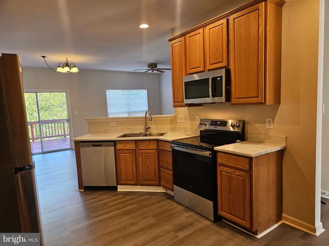 18562 SIERRA SPRINGS SQ, Leesburg, VA 20176