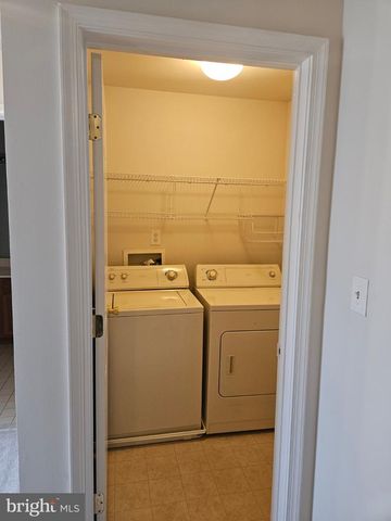 18562 SIERRA SPRINGS SQ, Leesburg, VA 20176